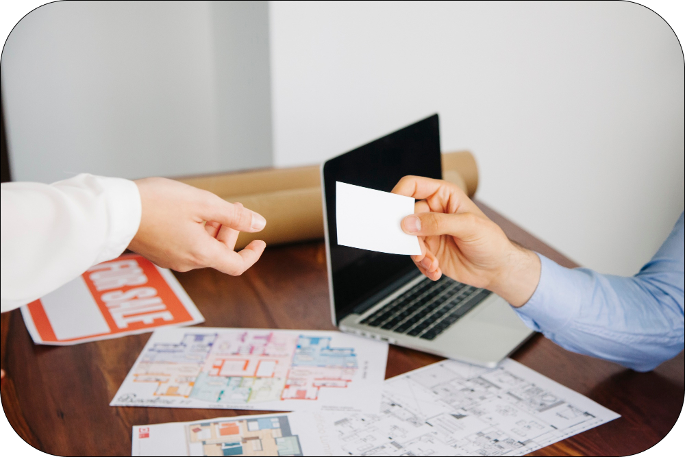 real estate agent Sending Personalized AI Thank You Card to Client